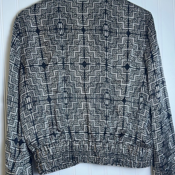 Club Monaco Geometric Black and Gray Bomber Jacket Front Zipper Sz M 100% Silk - Picture 7 of 11